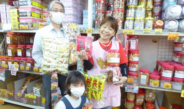 駄菓子屋さんを救おう！おうちで楽しめる駄菓子が詰まった特選セレクト