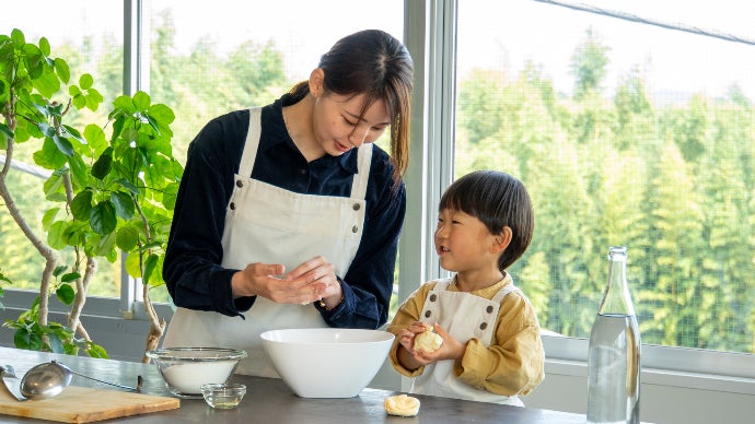 親子でおうち時間を楽しむ、3WAYマルチカフェエプロン｜マクアケ