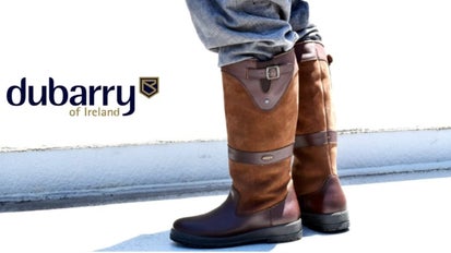 長年愛される老舗のブランドから、ゴアテックスを使用した防水ロング