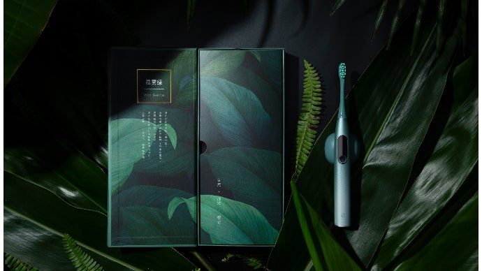 見える化でオーラルケアに新体験。 LCDタッチ＋AI 搭載の進化型電動