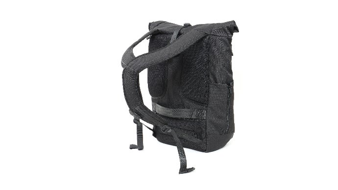 特殊な構造で「姿勢サポート機能」「長時間使用時の負担軽減」「動き  