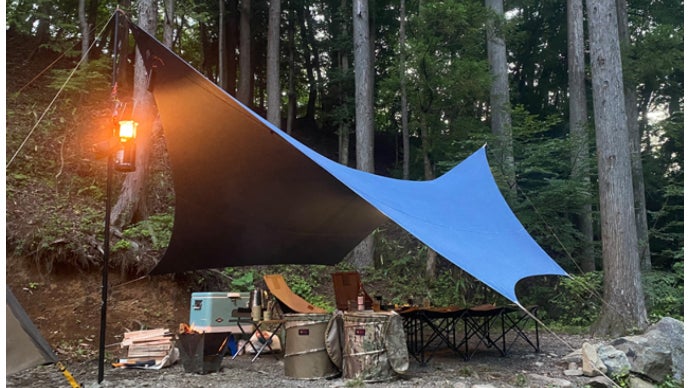 雨の日も焚火キャンプを楽しめる！撥水・ヴィンテージ加工を施した