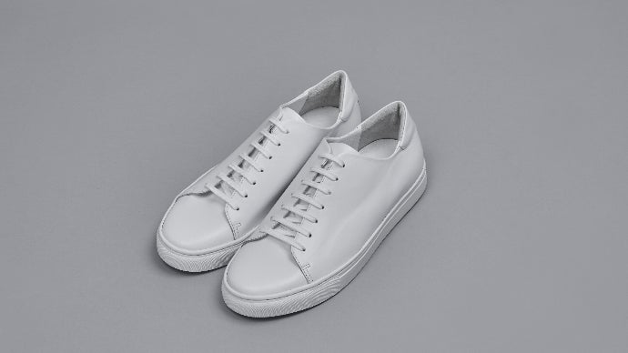 美品brightway 39白スニーカー ソフトな履き心地とミニマルなデザインが魅力の大人のスニーカー