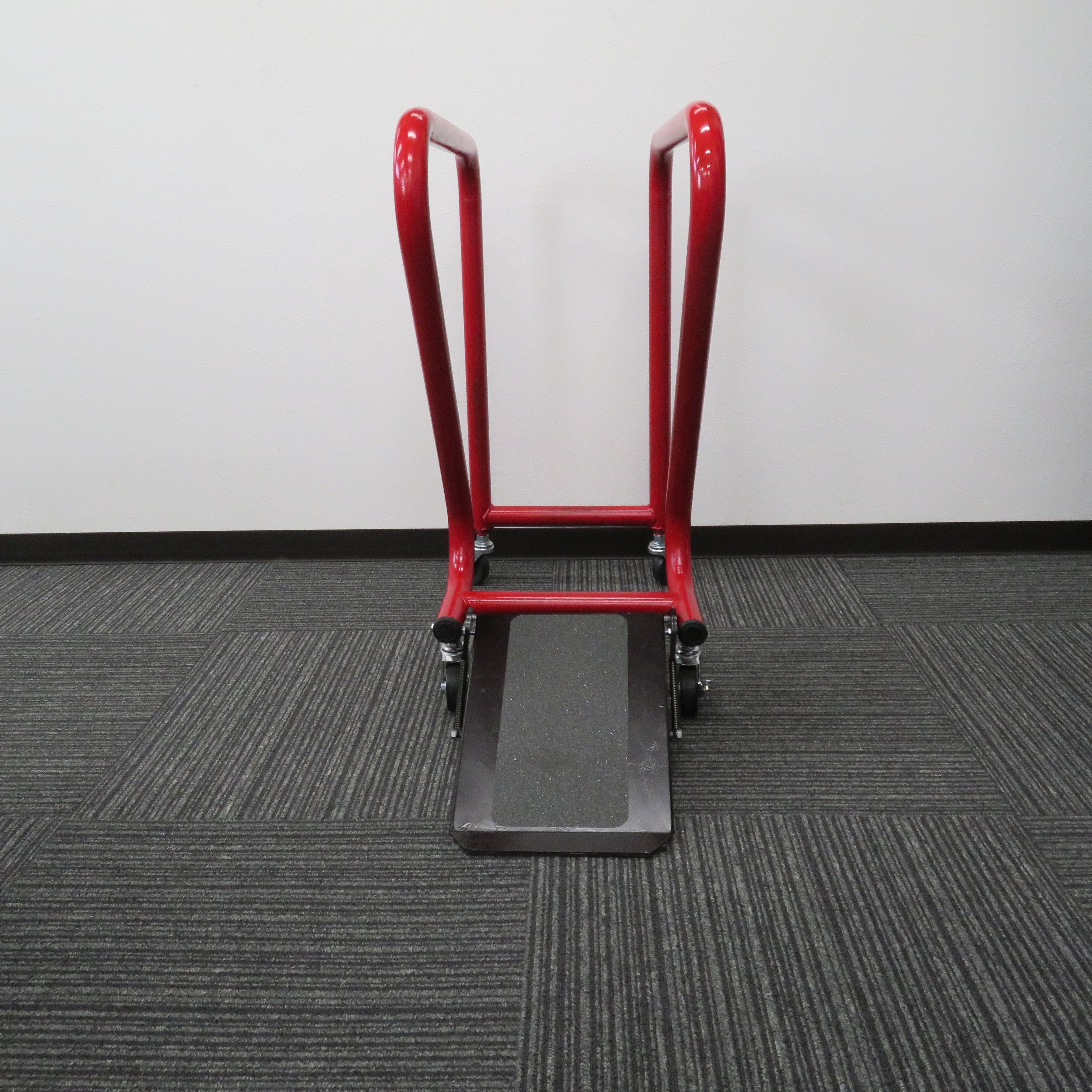 タイヤの収納・運搬にお悩みの方へおすすめのラック「スムーズラック