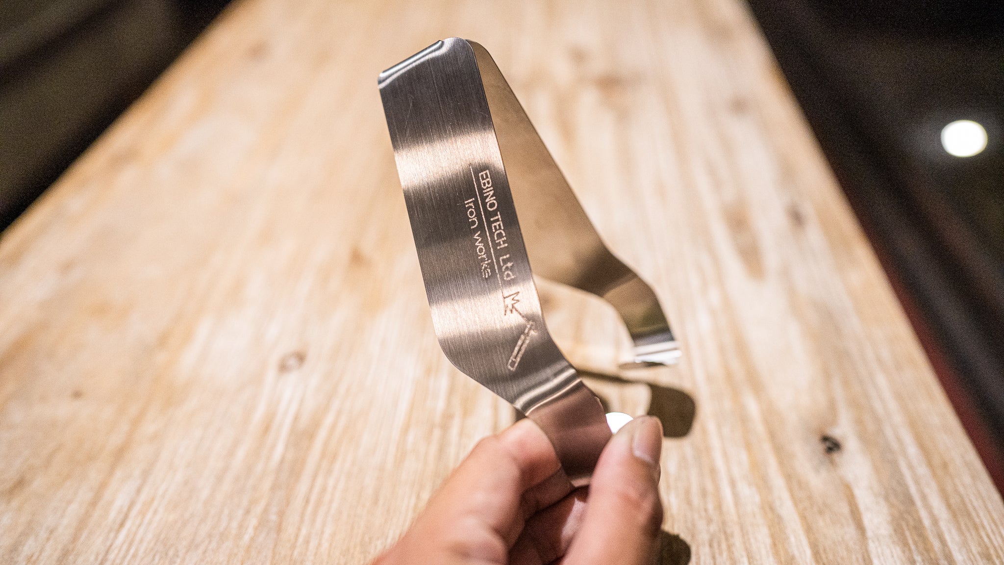 パーティーで活躍！簡単に切って盛り付けるカッティングトング