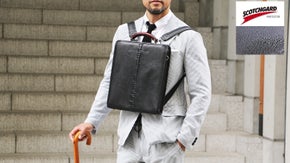 スリムで防水、電車内で邪魔にならない本革ダレスリュック