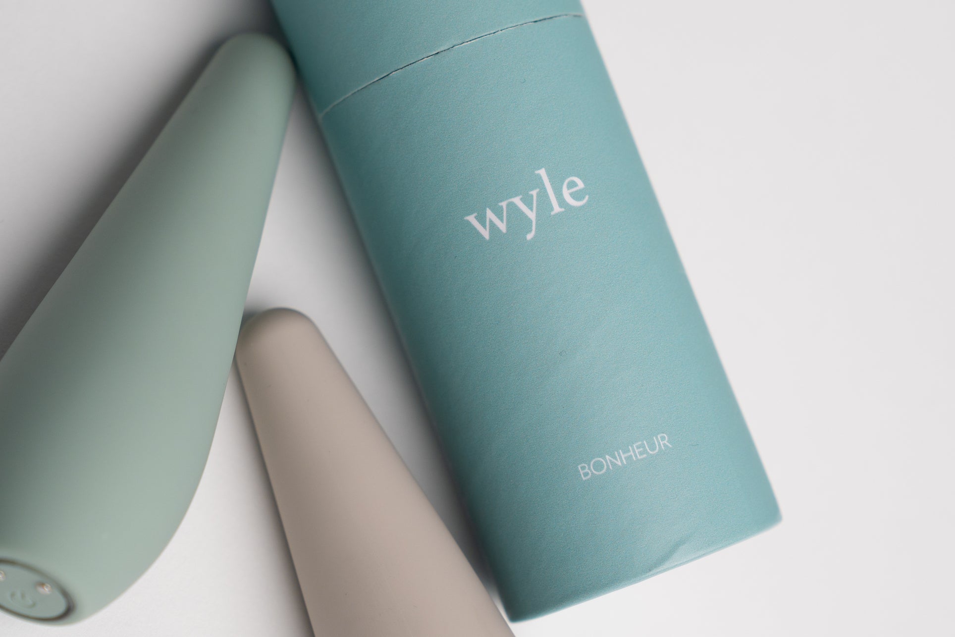 bonheur様 BONHEUR ジェンダーレスなCBDナイトコスメブランドを設立します