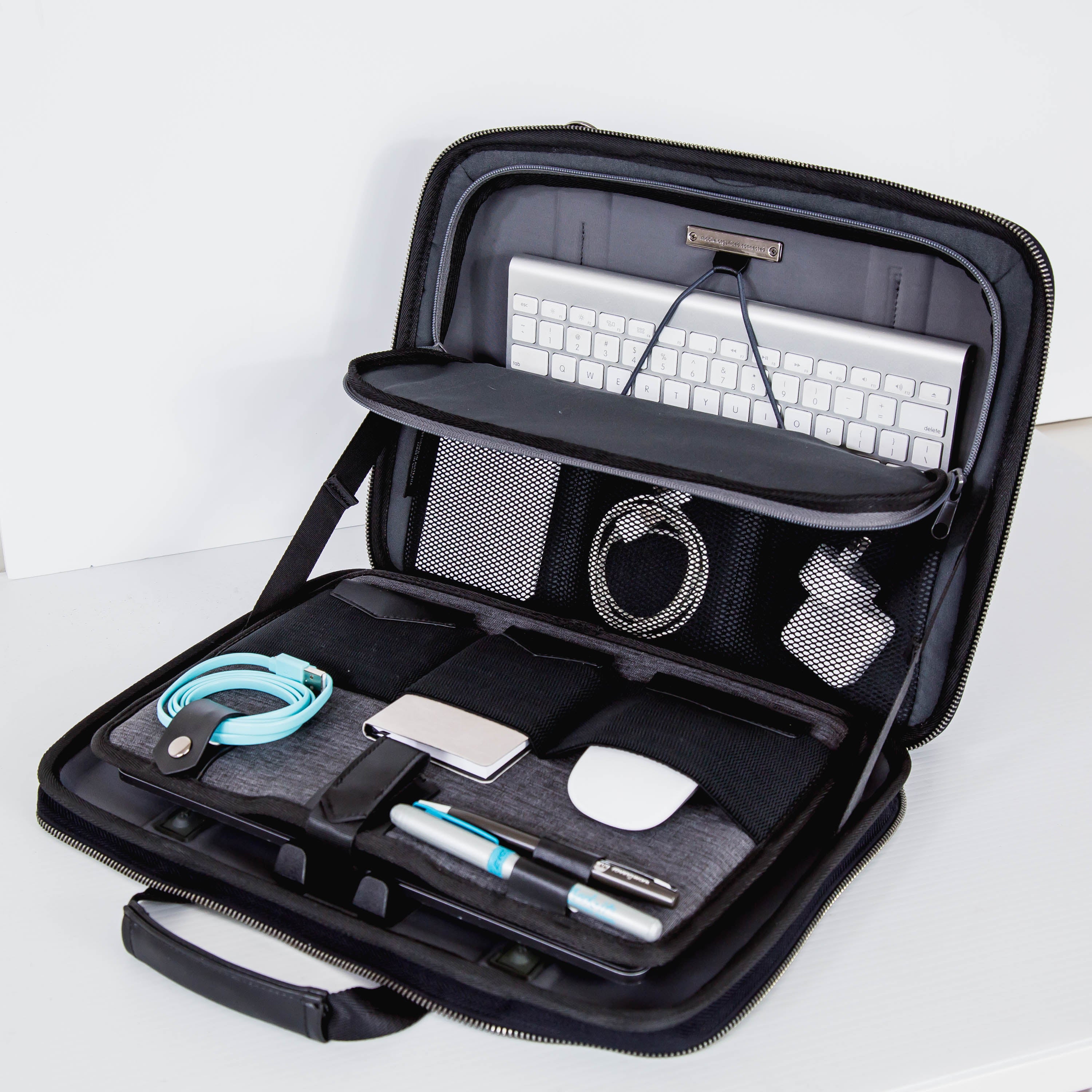 ノートPCケース Mobicase 1.5 MOBICASEレビュー】これぞノマドワーカーに最適の最強ノートPC