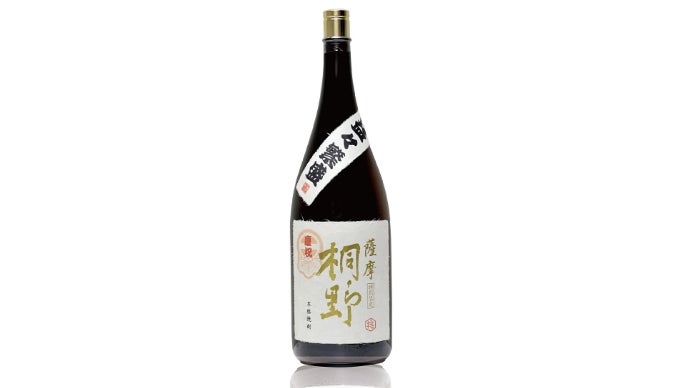 明治37年 創業以来の甕（かめ）で 7年熟成させた古酒 薩摩焼酎『桐野