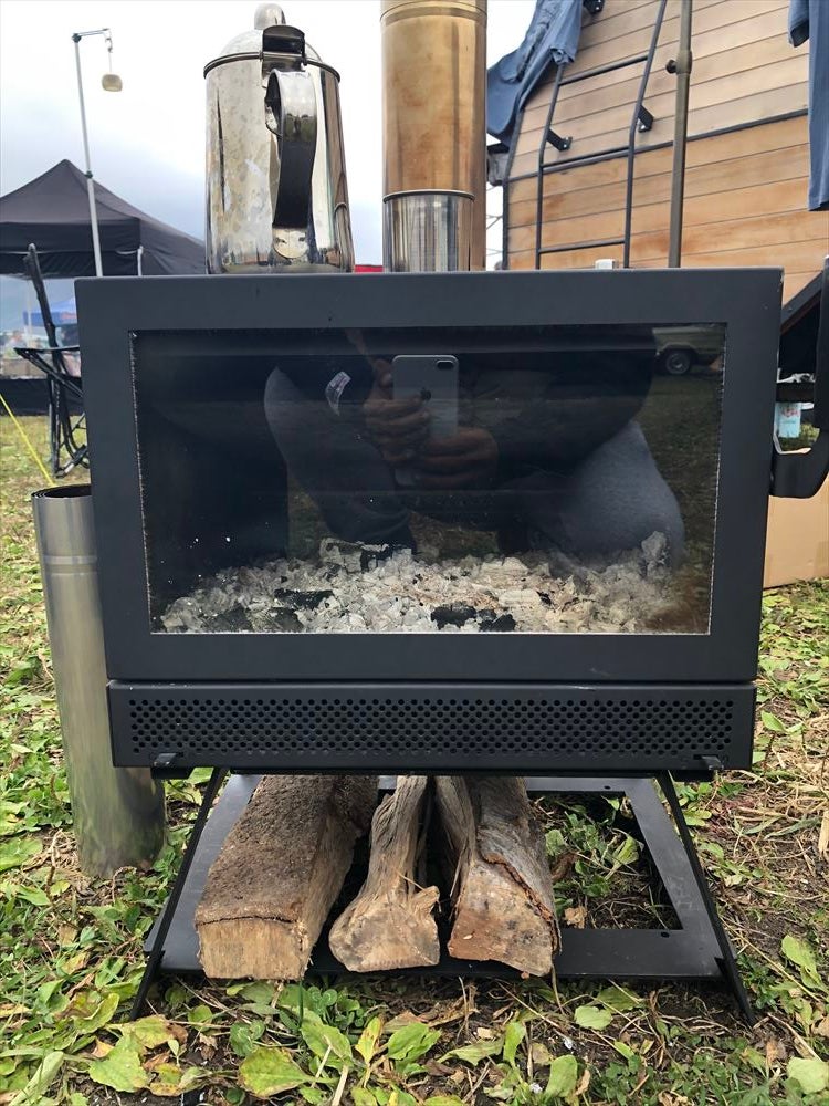 大型薪ストーブの性能・機構を持つ、ポータブル薪ストーブ ”BLISS