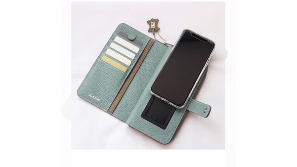 上質なオトナのトキメキ&ldquo;バイカラー スマウォレット&rdquo;