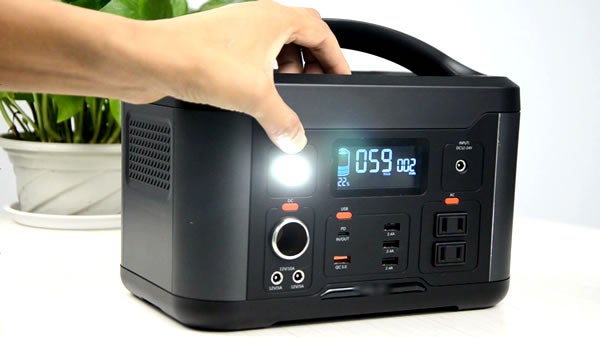 ✨激安5個だけ限定✩新春大売り出し✩コスパ◎ポータブル電源 600 W 大容量 ✩早いもの勝ち✩圧倒的コスパの良さ！リン酸鉄ポータブル電源