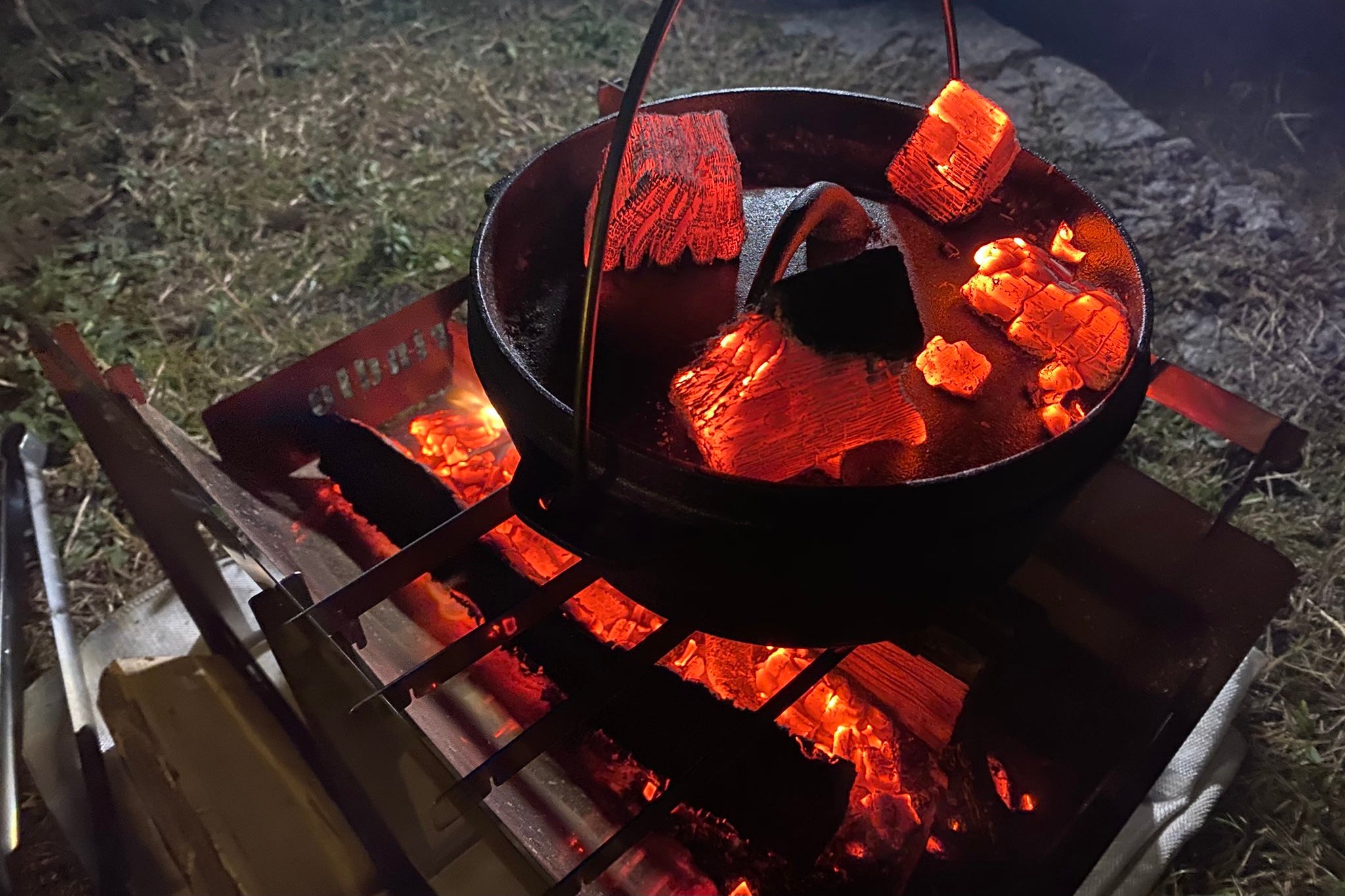 Makuake｜大型なのにたったの1.6kg！便利すぎる組立式焚き火台
