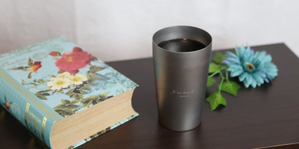 純チタン製タンブラー「sumi」 いつものコーヒーブレイクに密かな贅沢