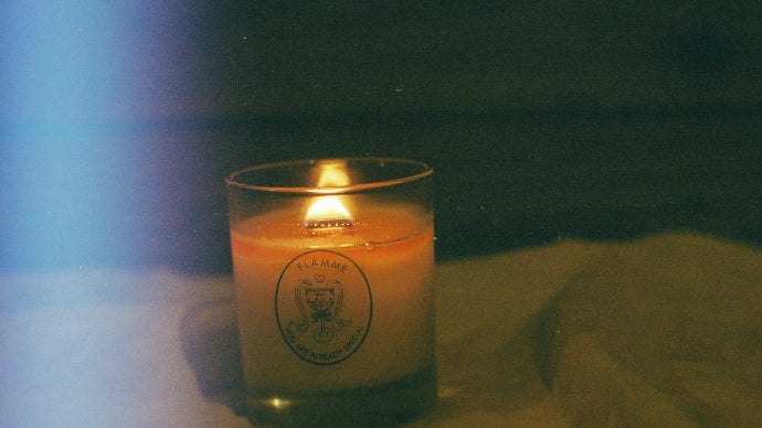 アロマキャンドルと過ごす、ありのままの自分へ戻れる36時間｜マクアケ