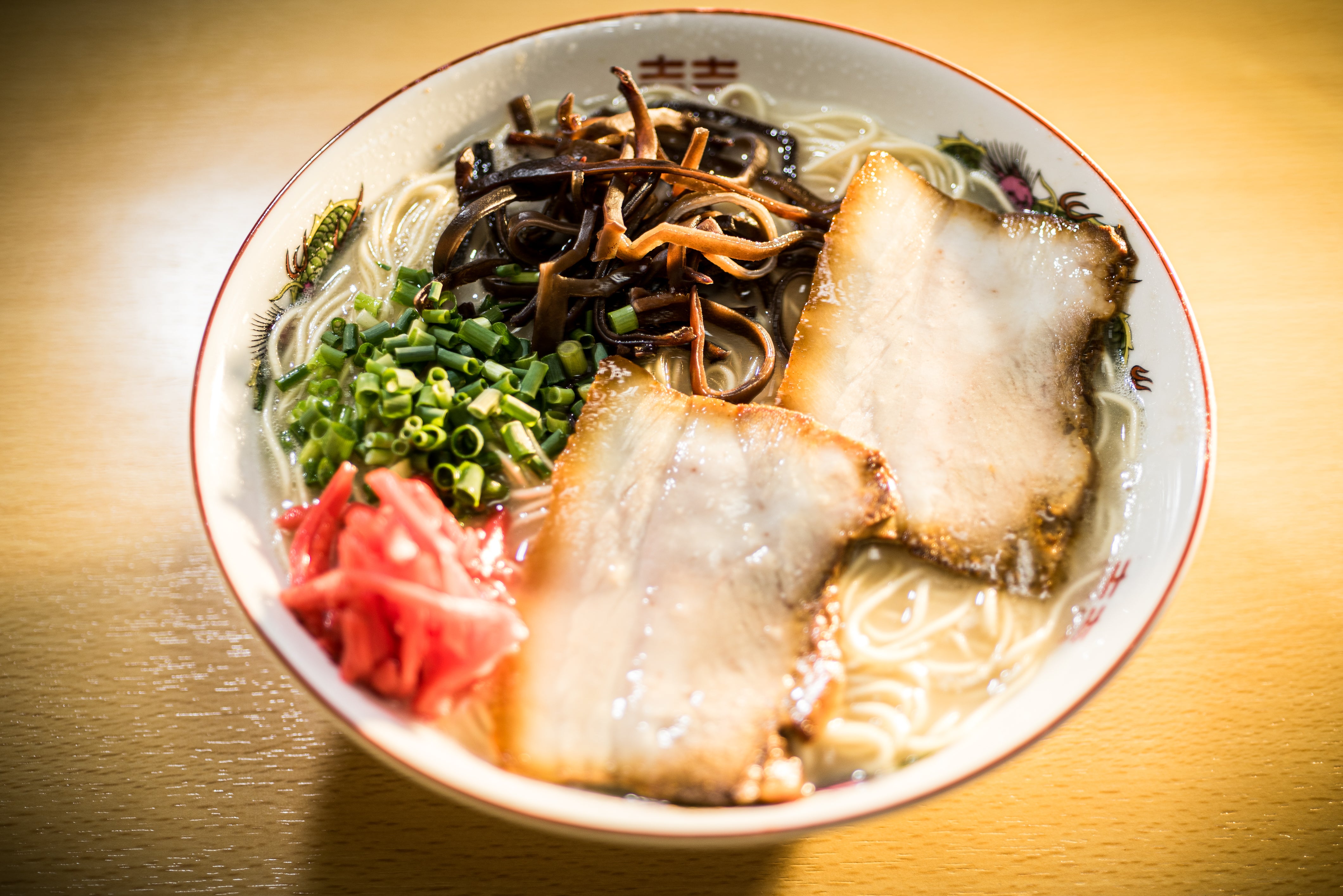 福岡No.1】65歳のスープ狂が1代で生み出した奇跡のとんこつラーメン