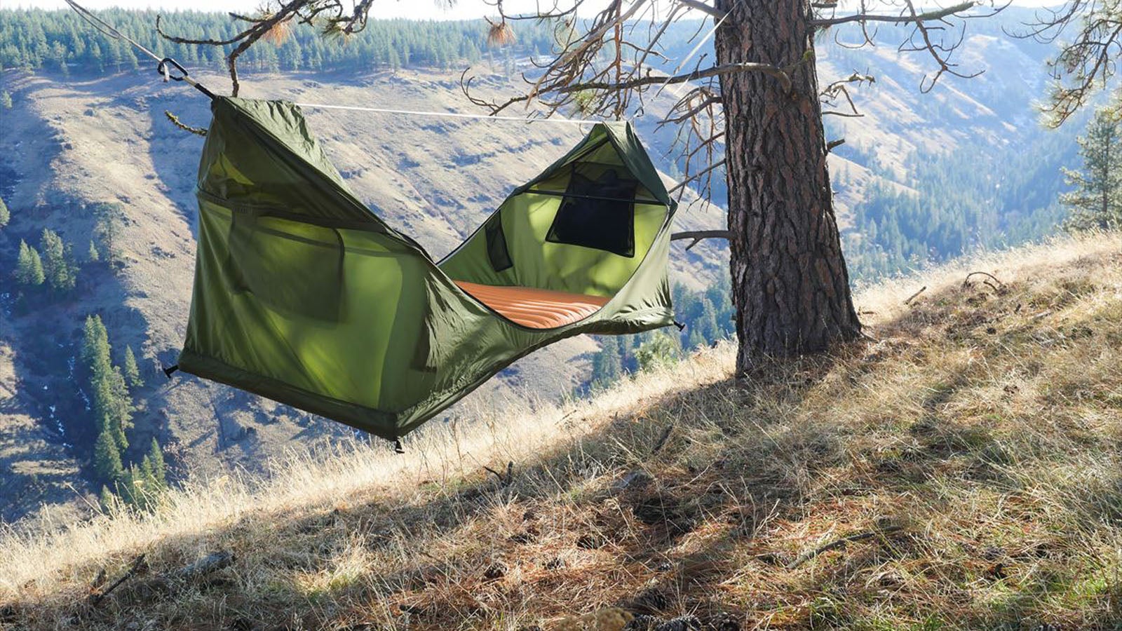 キャンプ2.0 業界に革命を起こした完全フルフラット式ハンモック