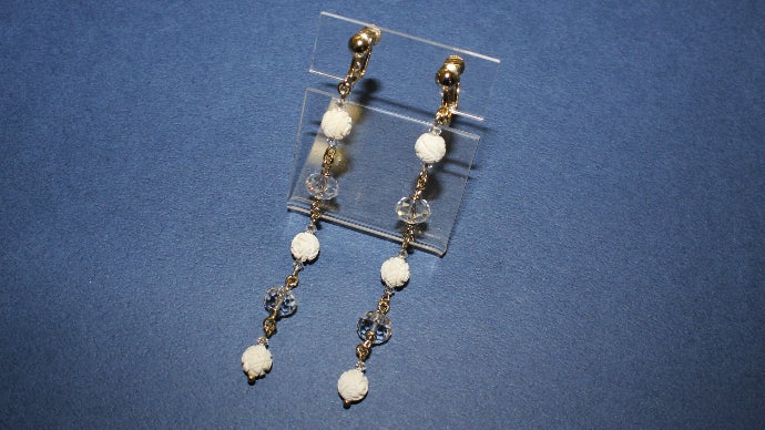 深い氷の下から蘇る、マンモスの牙を使ったアクセサリー｜マクアケ