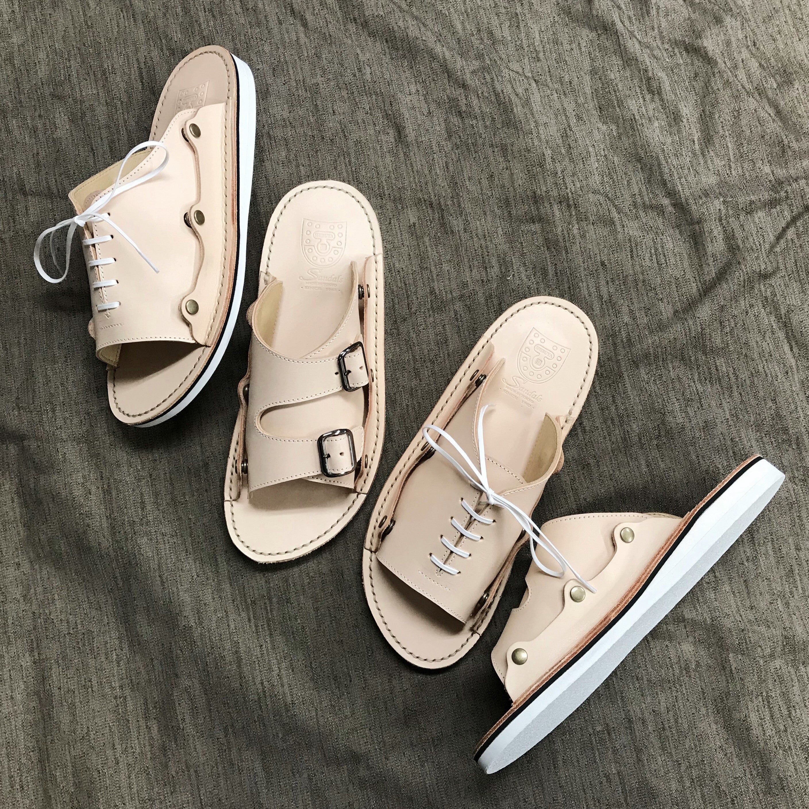 自分だけのカスタマイズで楽しめる。アッパー交換可能なレザーサンダル