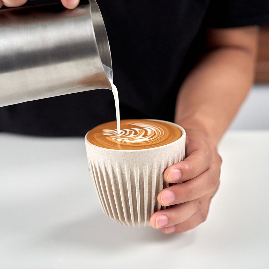 Makuake｜感動のマイクロフォームミルク！次世代の小型ミルクフォー