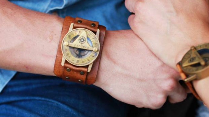 ハワイ発』 時間を感じ、時間から解放されるコンパスウォッチ