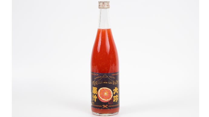 口に含んだ瞬間、芳醇な果汁の香りが広がる「大吟果汁シリーズ」先行