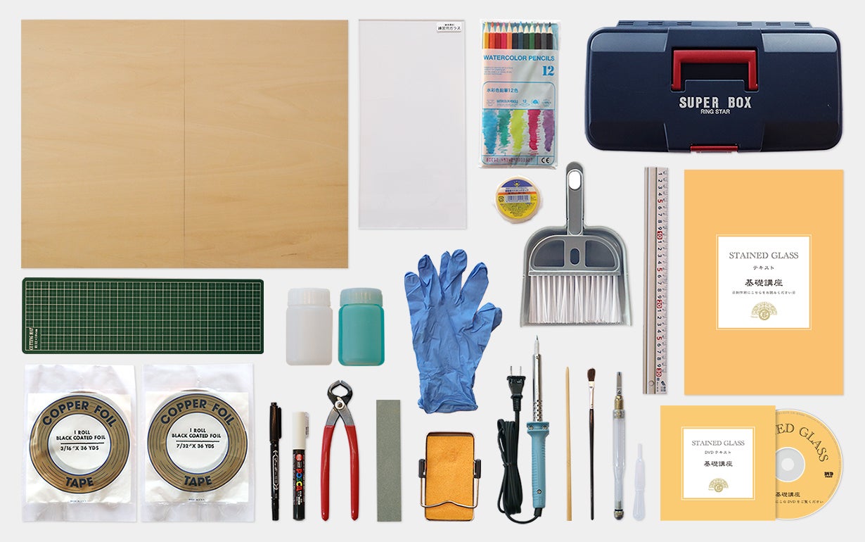 材料と工具がワンセットになった、自宅でできるDIY「ステンドグラス
