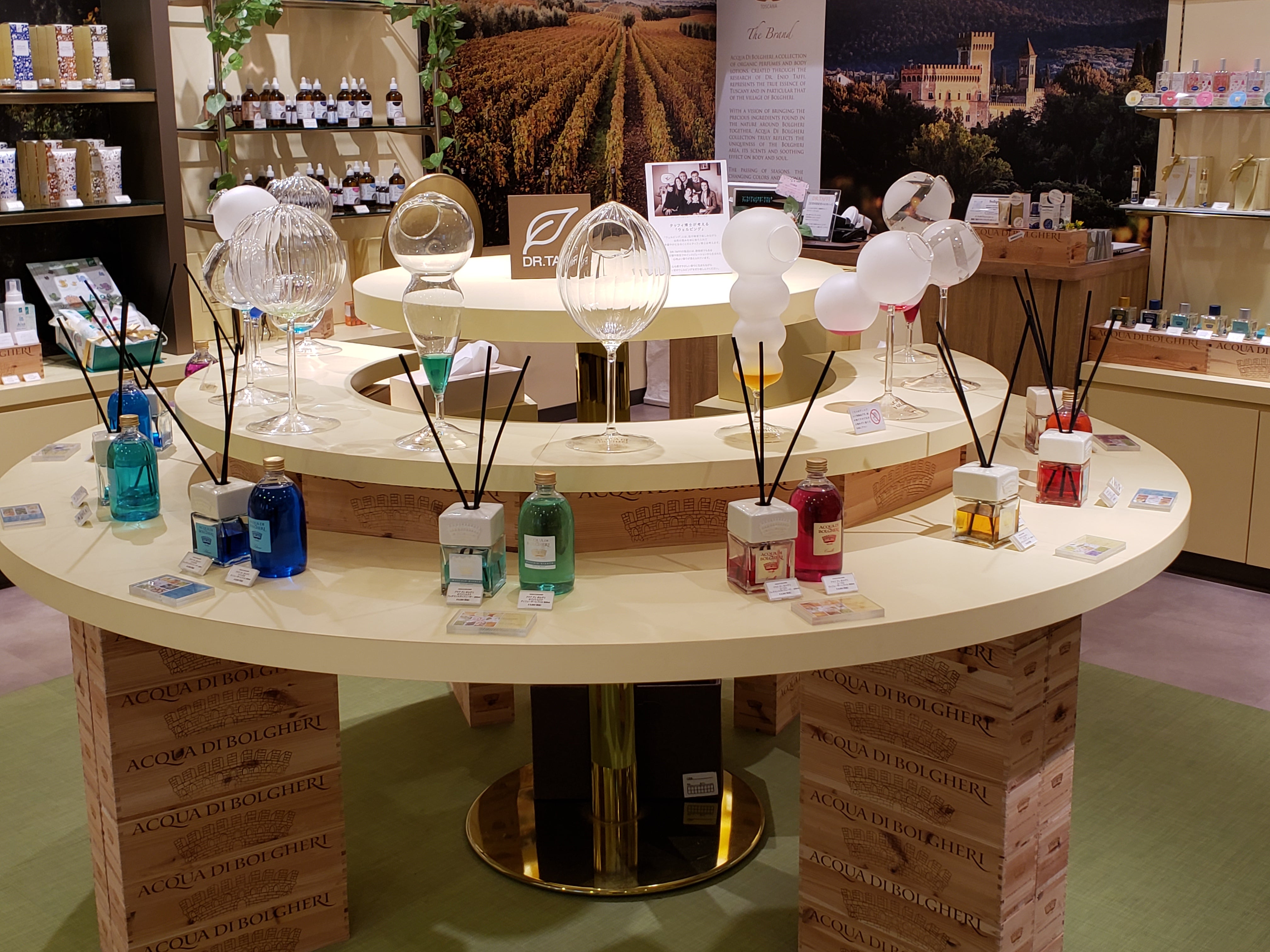 ドクタータッフィ新作をイタリアよりも一足先に、〜トスカーナの春夏の