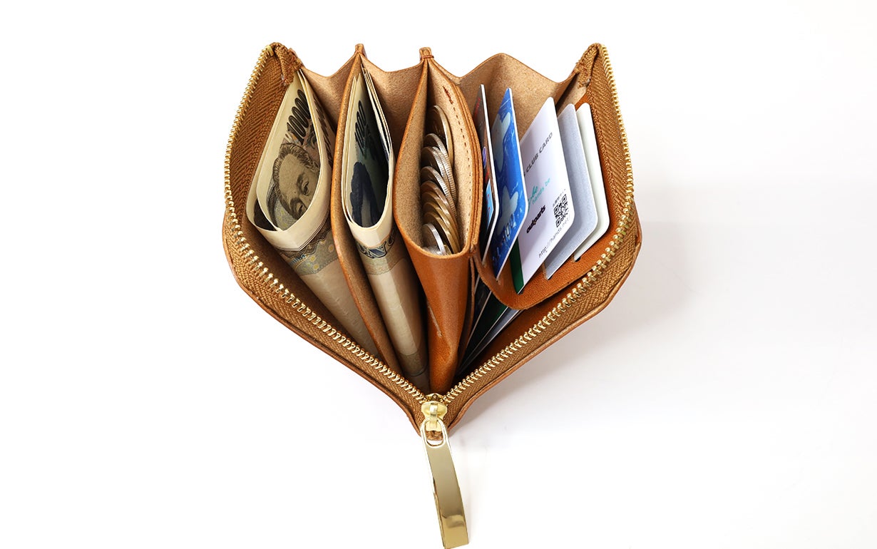 驚くほど全てを一望できる新世代ミニマルウォレット「VieWallet