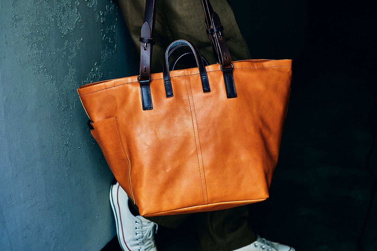 訳あり美品 Common Projects レザー トート バッグ 本革 訳あり美品 Common Projects レザー トート バッグ 本革