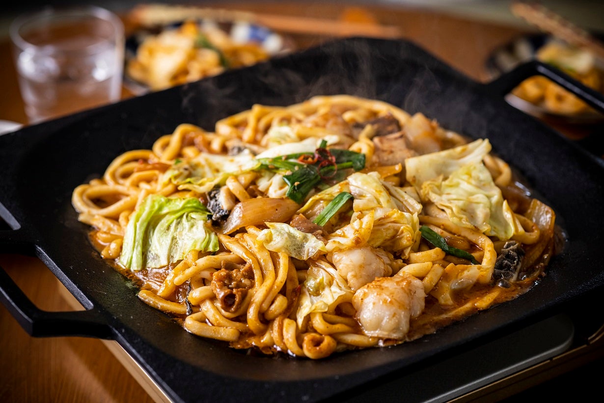 伝統料理「田川ホルモン鍋」から生まれた、料理が手軽に美味しくなる