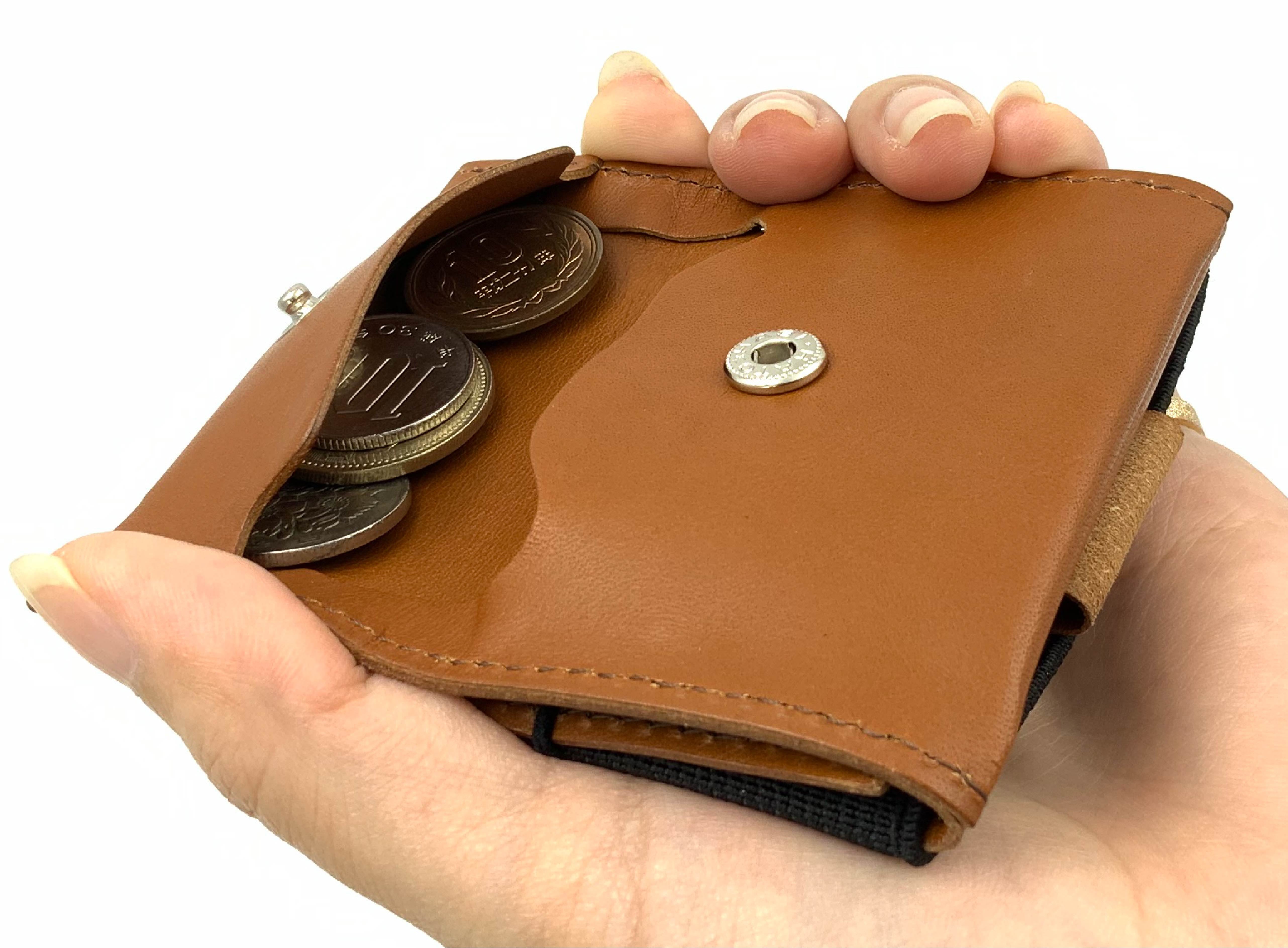 お札を折らずに収納できるショートトラッカーウォレット｜TWS06-KNU