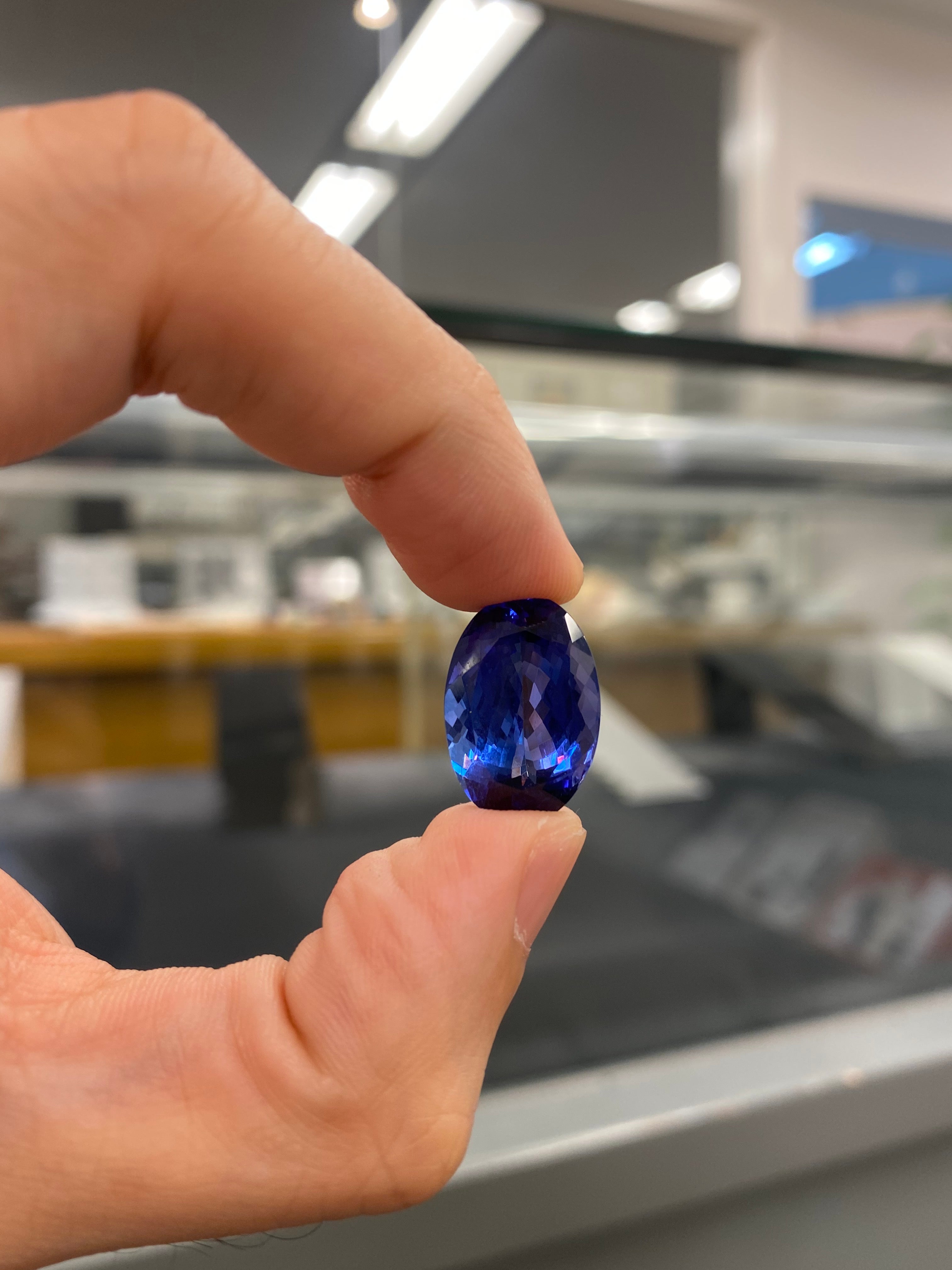 Makuake第11弾！これから世界の宝石を集めませんか？｜マクアケ