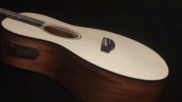 Makuake Popular アコースティックギター ゲーム感覚で練習を楽しむ！ “弾ける喜び”を10分で味わえるAPP