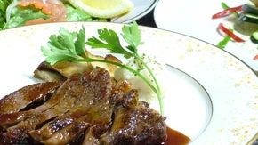 食べたい量のステーキ、ハンバーグを格安で！大宮に「Li-beroリベロ」オープン