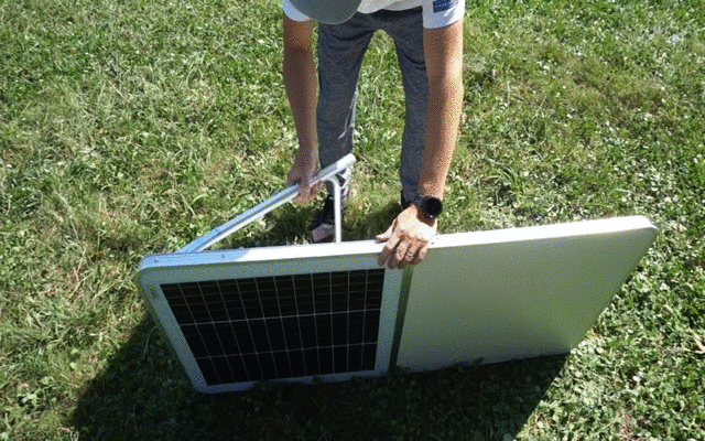 〇ソーラーパネルテーブル　ブラック＆カーキ 〇ソーラーパネルテーブル ブラック＆カーキ