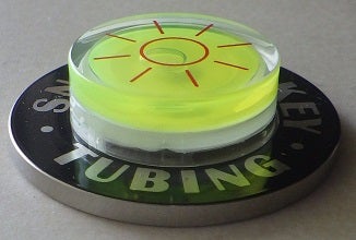 パター革命】燕三条の職人が生み出した『傾斜機付きステンレス製ゴルフ