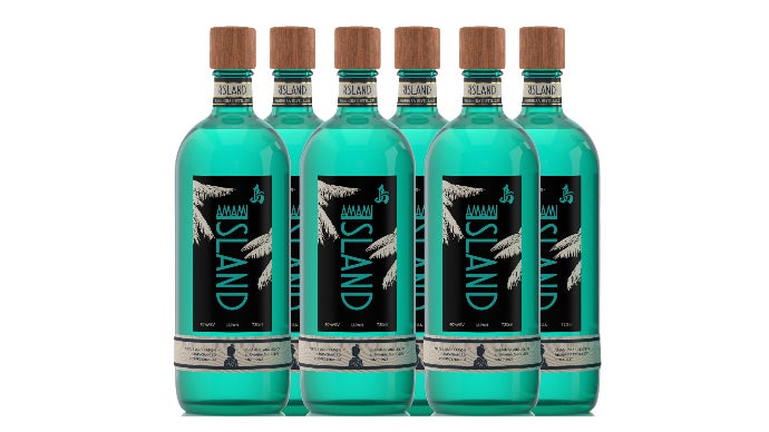 女性杜氏が造る黒糖焼酎。奄美の海を感じる『ISLAND』で世界へ挑む