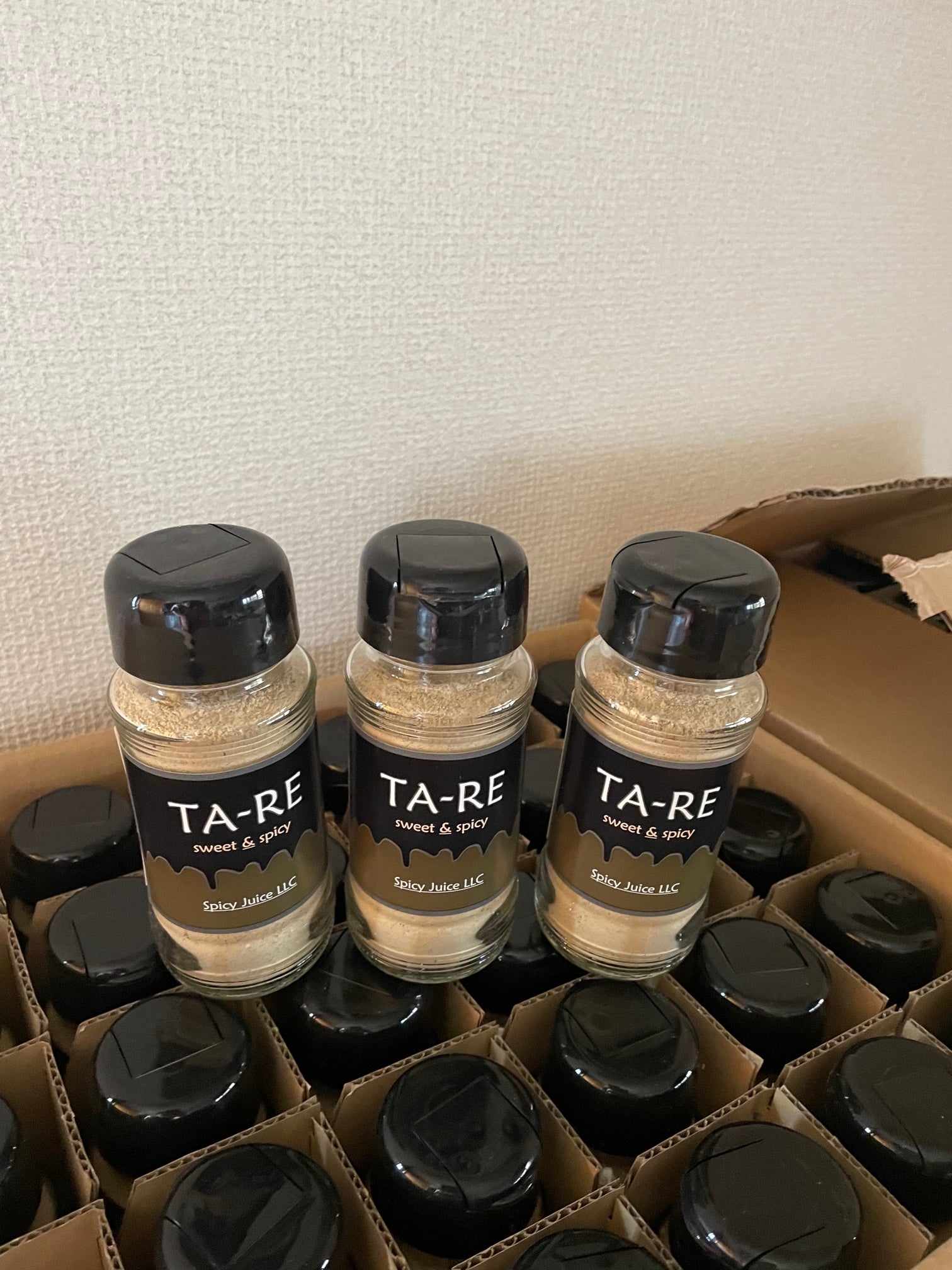 ○万能スパイス業界に新たなる風！!タレなのに粉!?粉なのに甘辛ターレ