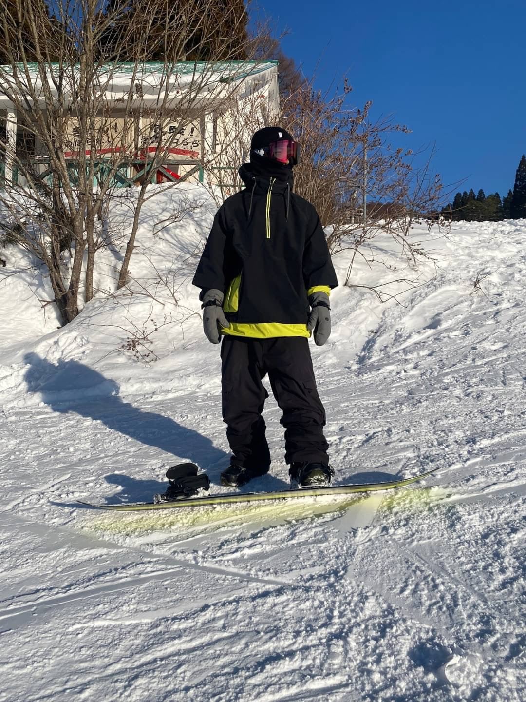 街で着られるストリートスノーボードウェア「686(シックスエイト