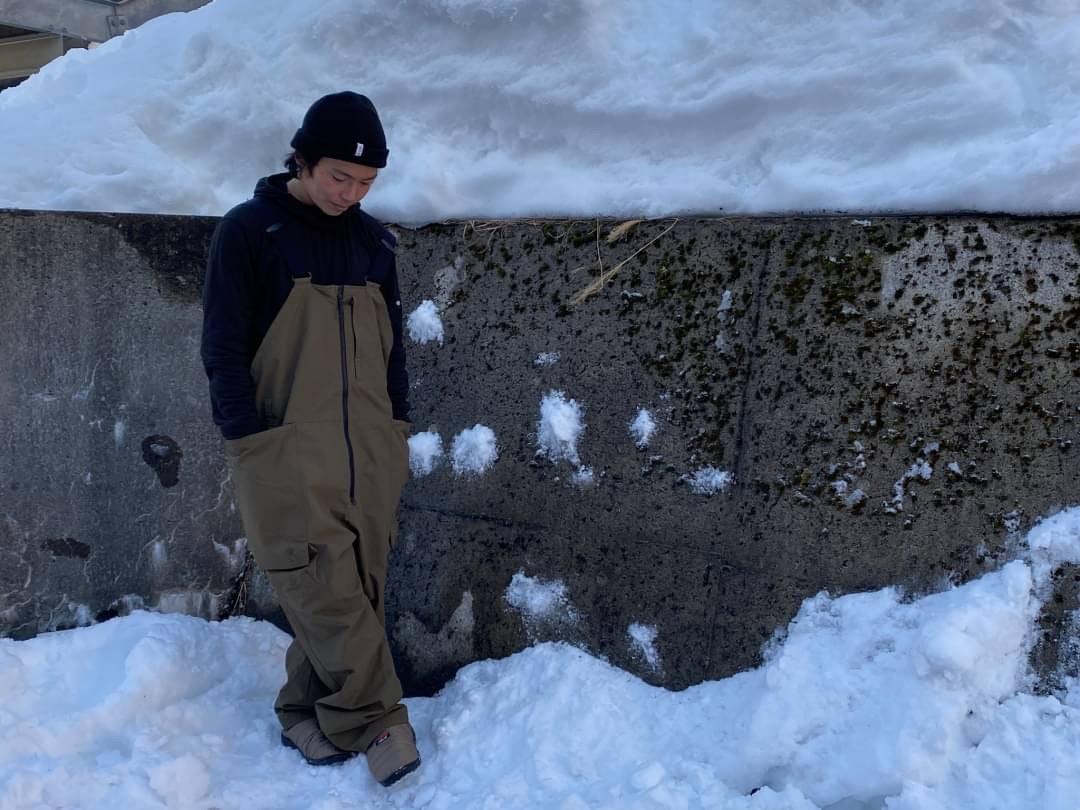 街で着られるストリートスノーボードウェア「686(シックスエイト