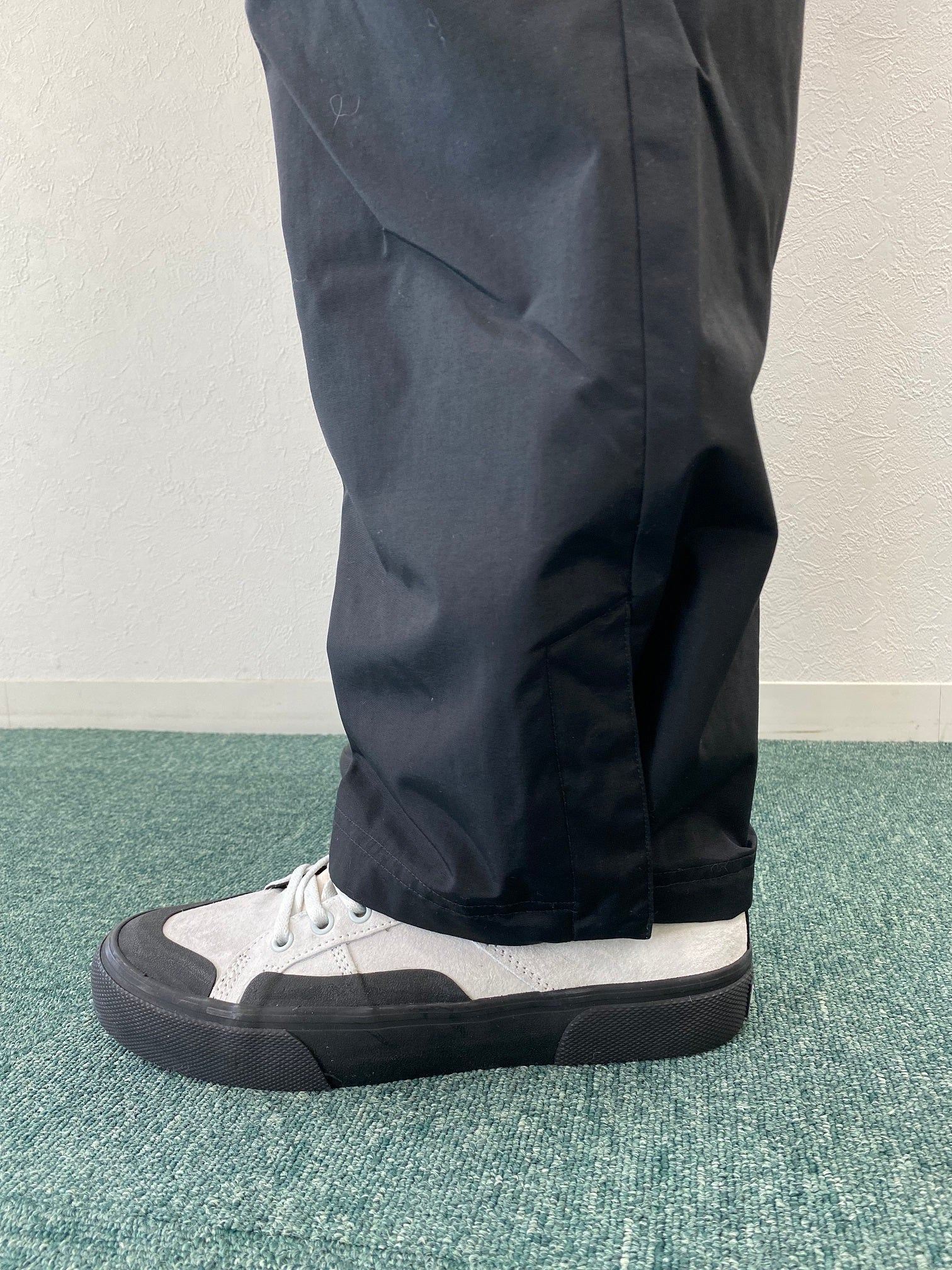 街で着られるストリートスノーボードウェア「686(シックスエイト