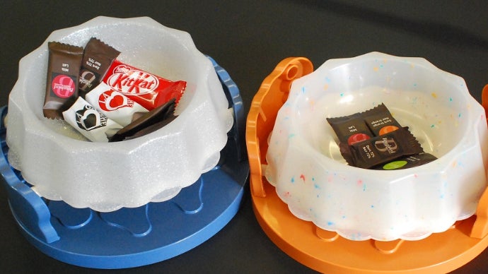 Cuteなペットフードボウルと専用テーブルキット