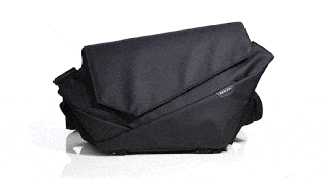 SEKKEI sling バッグ S ブラック 拡張できるスリングバッグ SEKKEI S-sling 更にコンパクトに