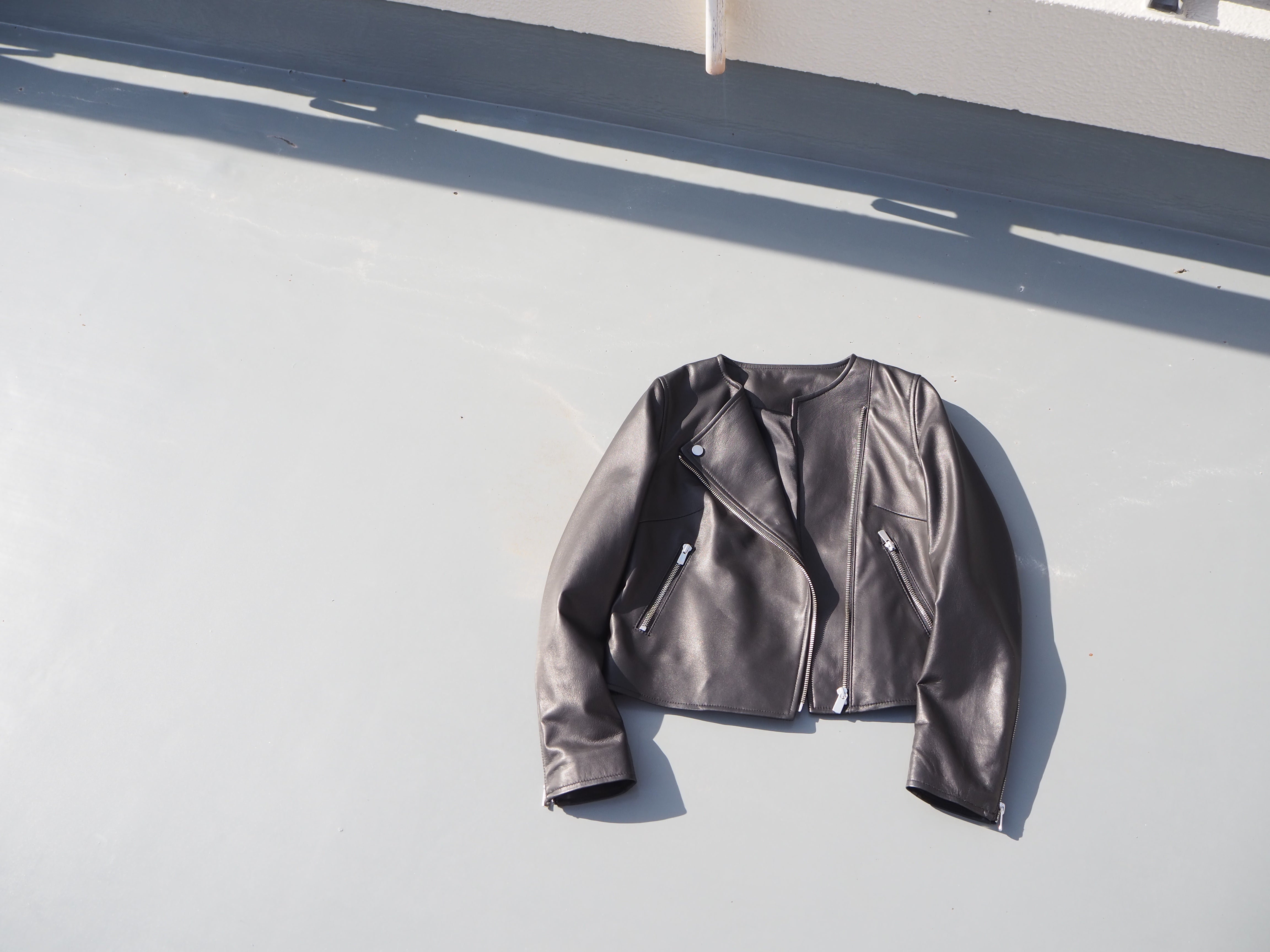 リアルレザー スタイリッシュエレガントにも魅力的にキマる！ detail_24110_16446469963366.