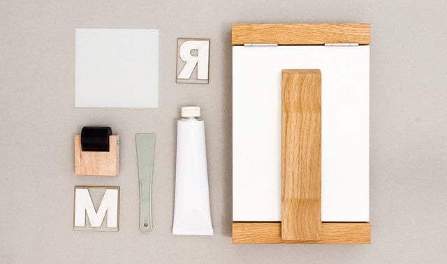 紙で紙に刷る！？活版印刷キット「Paper Parade Print Kit」｜マクアケ 