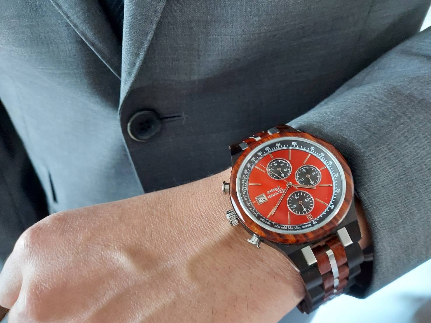 春は新しい木製腕時計とスタート！ グリーンタイムの最新作クロノ