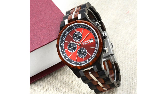 春は新しい木製腕時計とスタート！ グリーンタイムの最新作クロノ