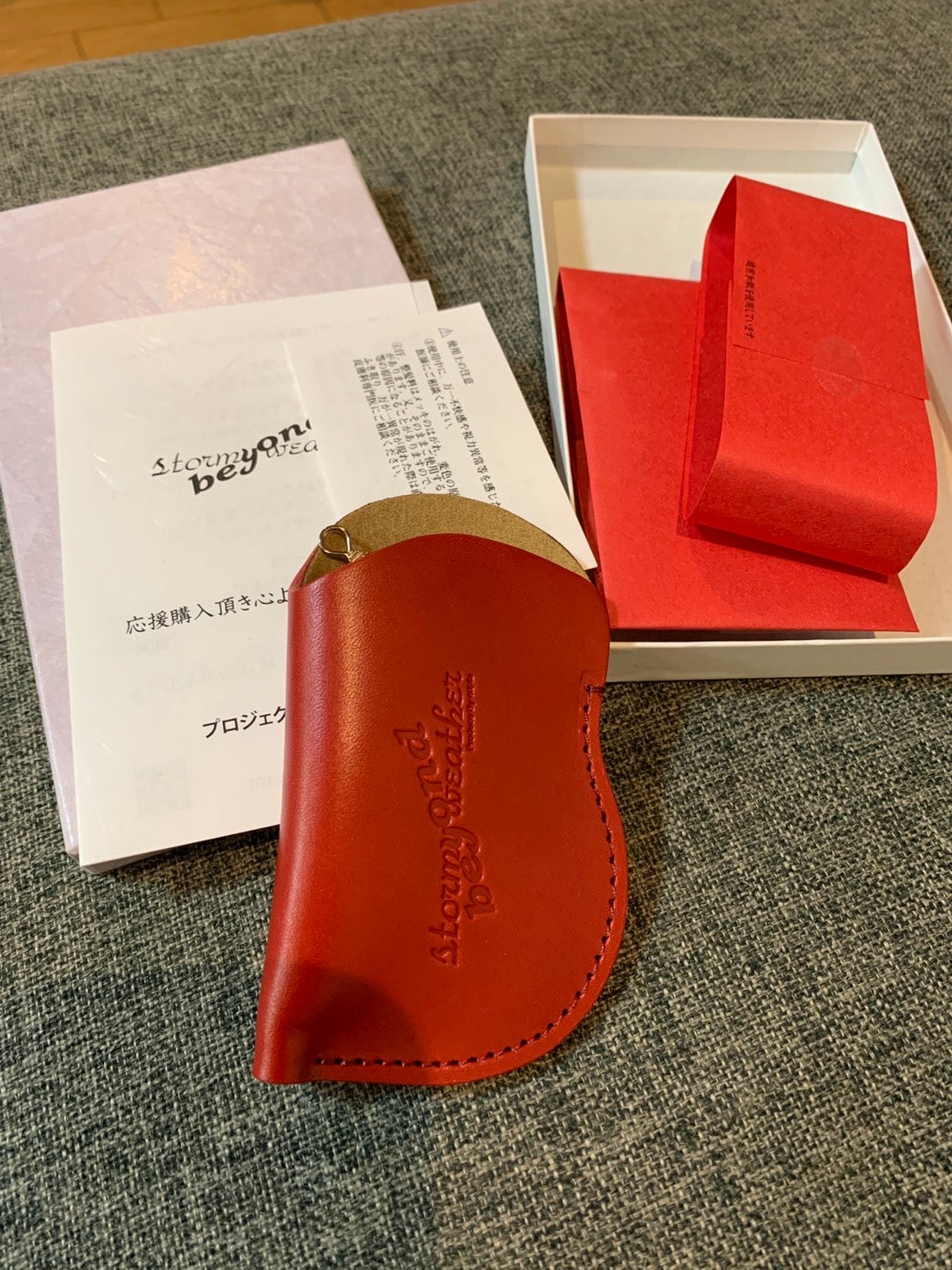 Makuake｜フィンチ型眼鏡200年前に欧州で流行った軽くて携帯し易い耳