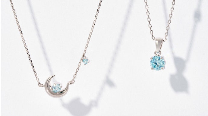 これぞ職人技、夜でも輝く王室御用達ジュエリー。「天然アクアマリン